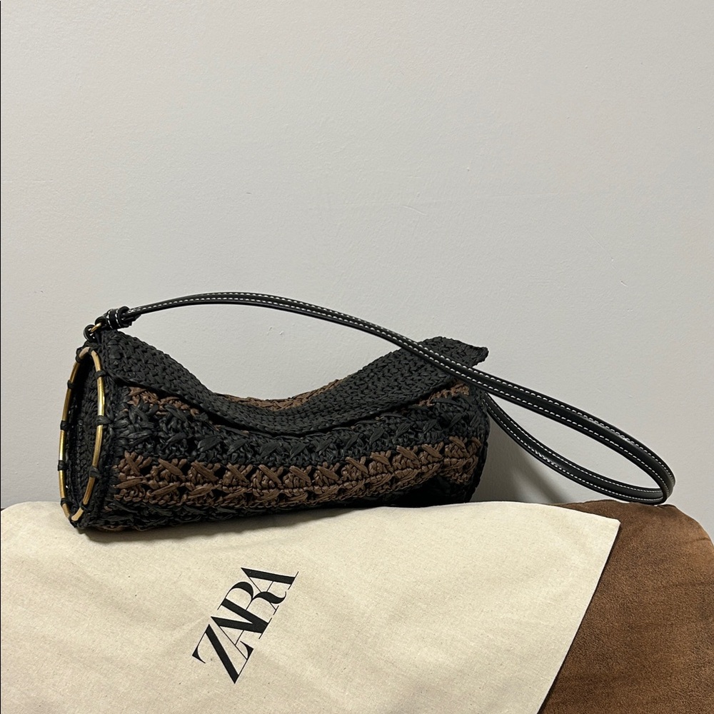 Zara Black and Brown Crochet Wristlet